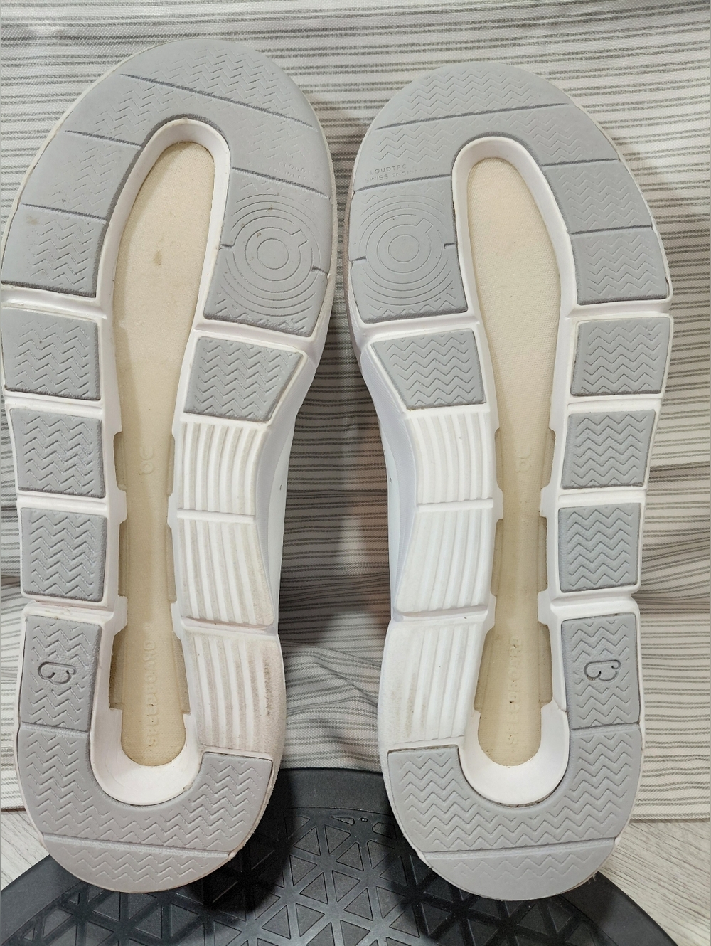 On Rrunning Womens Roger Advantage White Leather & Soft Lilac Everyday Shoe SZ 8 - Picture 9 of 12